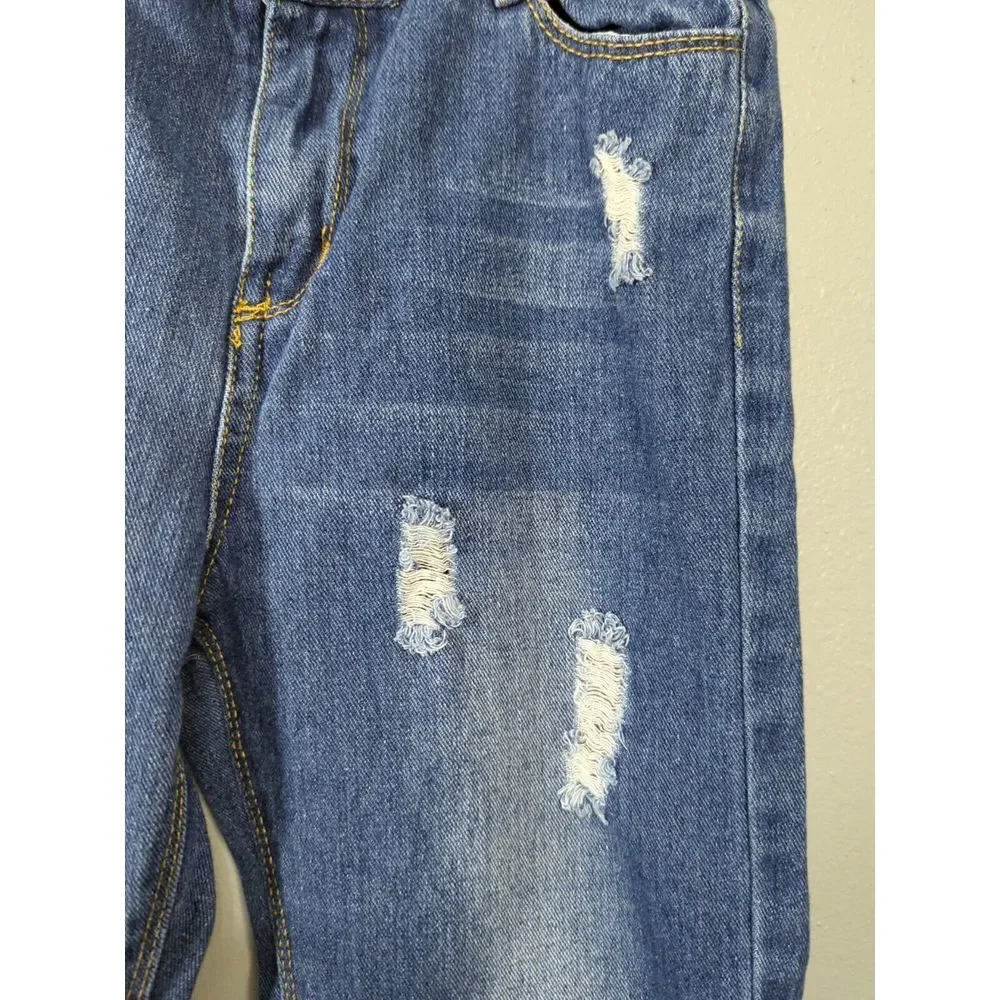 Chelsea & Violet Girls Size Large Distressed Cropped Blue‎ Jeans 575